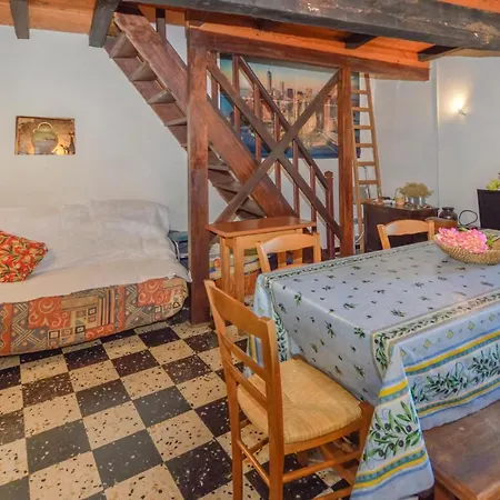 3 Bedroom In Di * Pietra-di-Verde