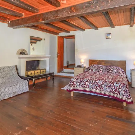 3 Bedroom In Di * Pietra-di-Verde